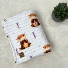 Charger l'image dans la galerie, Doudou douceur - Loutres et lavande