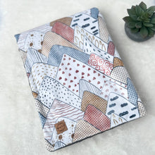 Charger l'image dans la galerie, Couverture en minky - Montagnes boho