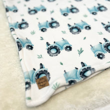 Charger l'image dans la galerie, Doudou douceur - Tracteur bleu