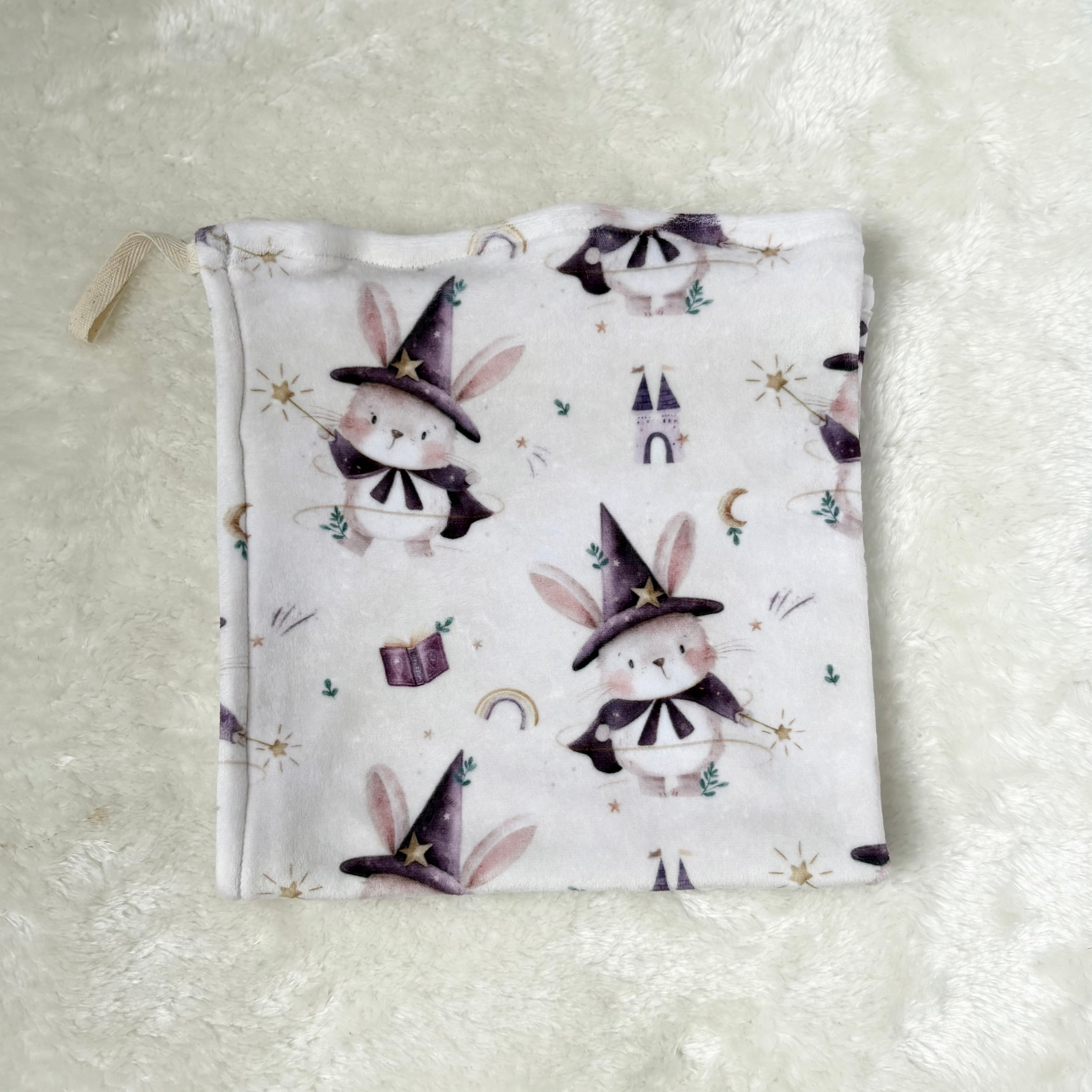 Doudou douceur attache-suce - Lapine magicienne