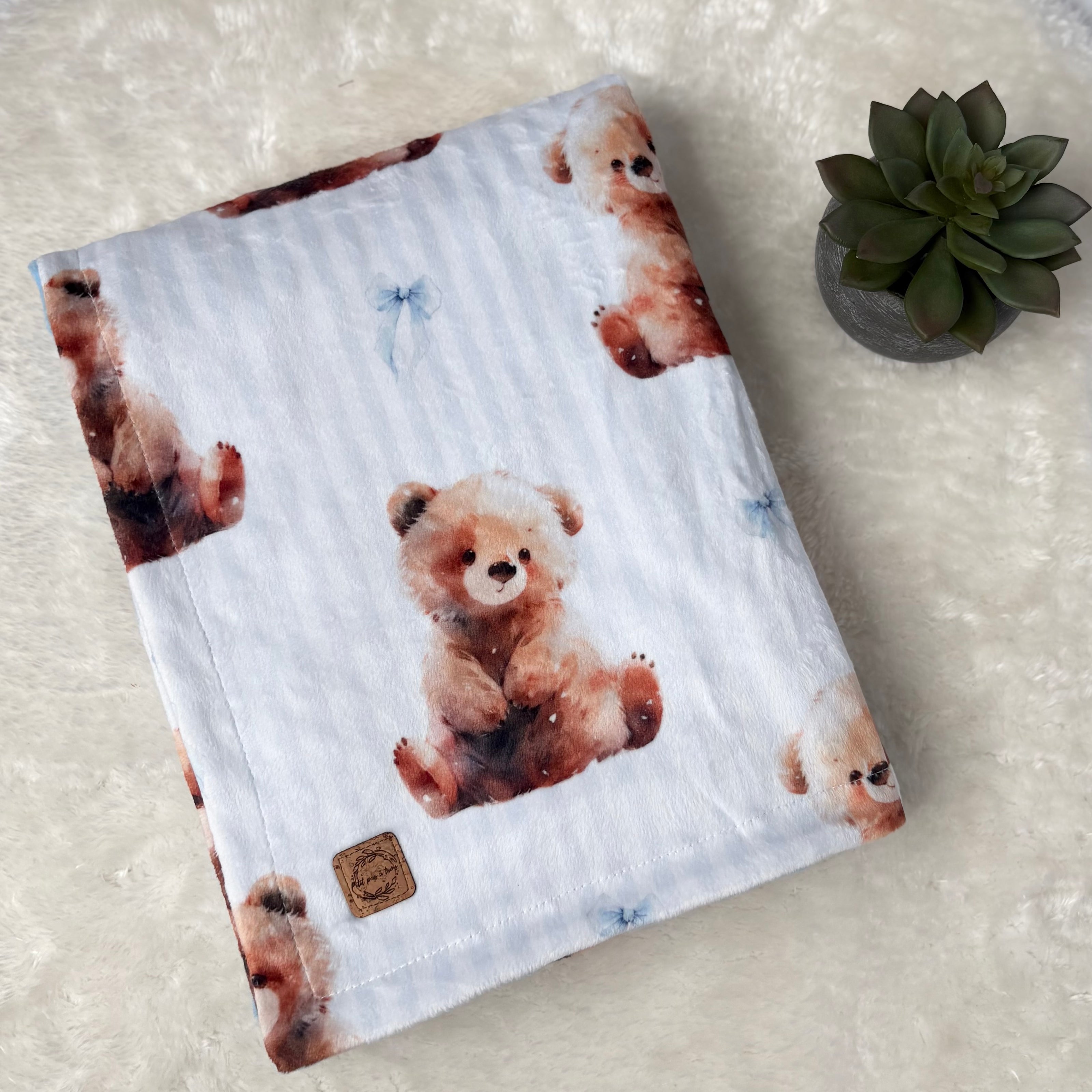 Couverture en minky - Ourson et boucle bleu