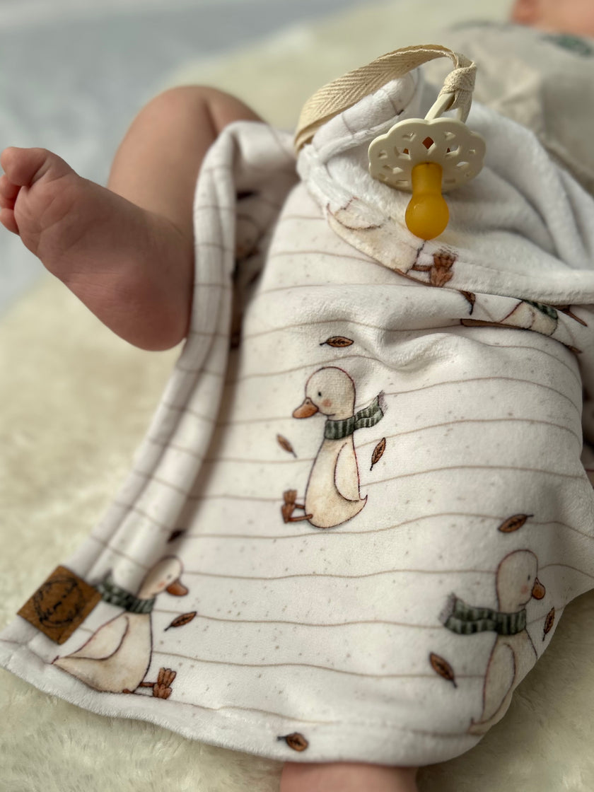 Doudou douceur attache-suce - Oies d’automne