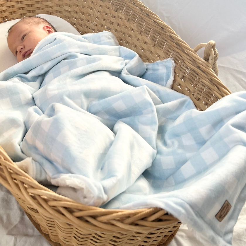 Couverture minky/fourrure - Gingham bleu poudre