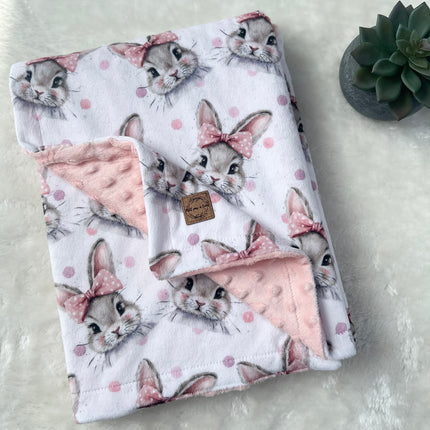 Couverture en minky - Petite lapine