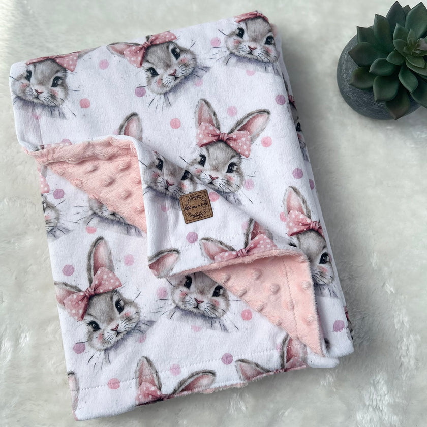 Couverture en minky - Petite lapine