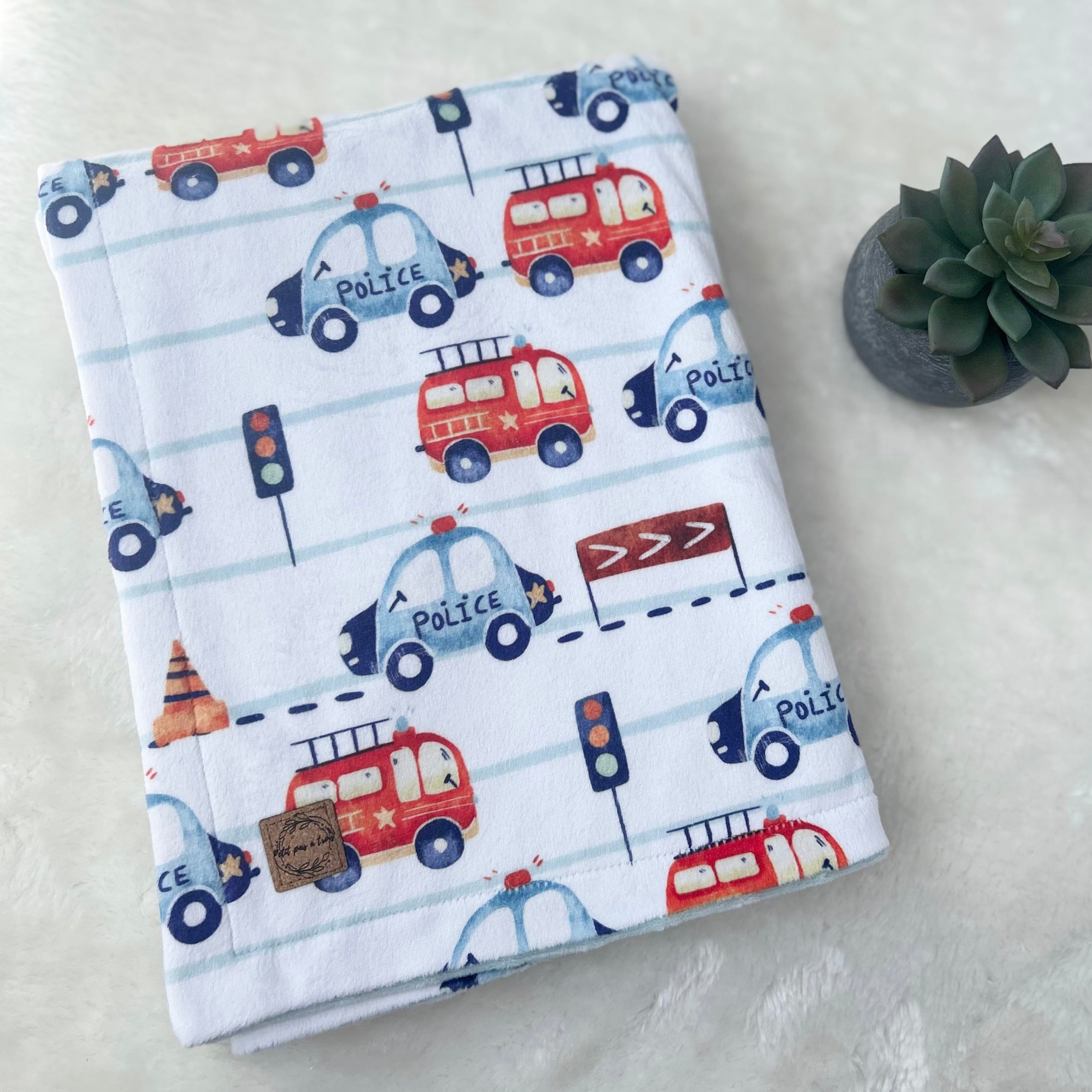 Couverture en minky - Véhicule d’urgence