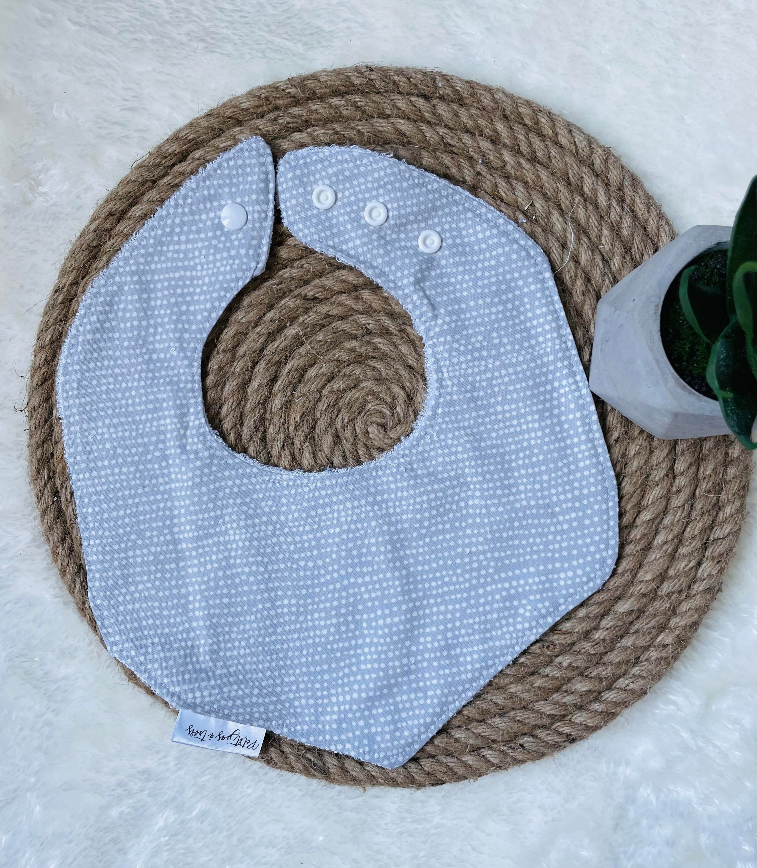 Bavoir évolutif  - Picot fond gris