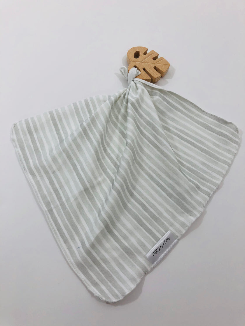 Doudou hochet - Lignes grises